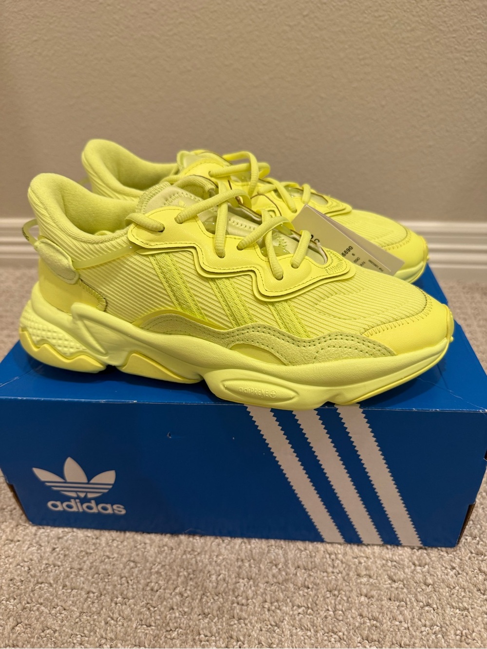 adidas Women’s/Men’s Frozen Yellow OZWEEGO